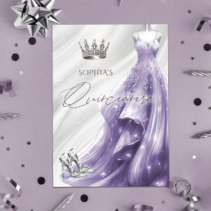 Papier Budget Robe violette Quinceañera Invitation
