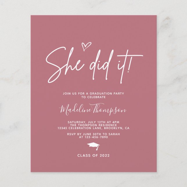 Papier Budget Rose Pink Heart Elle l'a fait Graduation (Devant)