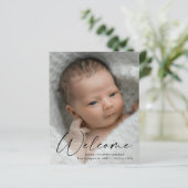 Papier Budget Script Welcome Baby Photo Merci (Debout devant)