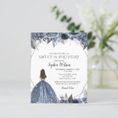 Papier Budget Silver Dusty Blue Robe Sweet 16 Invitation (Debout devant)