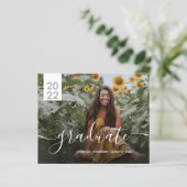 Papier Budget Simple Moderne 2 Photo Graduation Annonce (Debout devant)