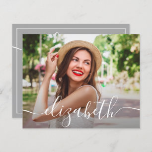 Papier Budget Simple Photo Graduation Invitations