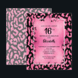 Papier Budget Sweet 16 léopard rose Invitations d'anniver<br><div class="desc">Les petites invitations de fête d'anniversaire en sweet sixteen de 4, 5 po x 5, 6 po sont dotées d'un motif d'impression tache chic rose et noir léopard, surmonté d'une couche de faux papier rose et de détails de votre fête d'anniversaire en lettres chic. Idéal pour TOUT ÂGE. Ces annonces...</div>