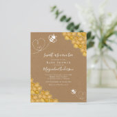 Papier Budget Sweet as Can Bee Baby shower Invitation (Debout devant)