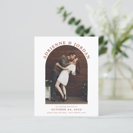 Papier Budget Terracotta Arch Photo Enregistrer la date (Debout devant)