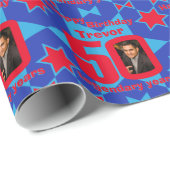 Papier Cadeau 50e anniversaire photo fun bleu rouge cadeau envel (Coin rond)