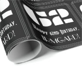 Papier Cadeau 62e anniversaire : Art Déco Inspiré Look "62" & No (Coin rond)
