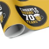 Papier Cadeau 70e anniversaire Cheers & Bières à 70 ans drôle (Coin rond)