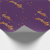 Papier Cadeau 70e anniversaire or violet bonjour 70 typographie (Coin)