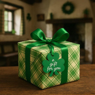 Papier cadeau à carreaux vert irlandais