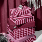 Papier cadeau à motif argyle rose rouge