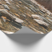 Papier Cadeau A running stream river with clear water flowing wi (Coin)