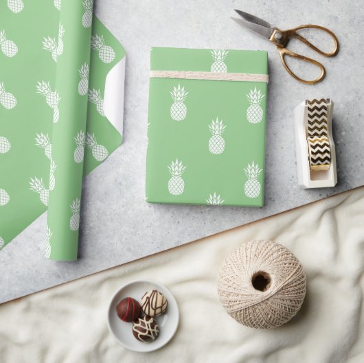 Papier Cadeau Ananas blancs sur Vert Sage (Artisanat)