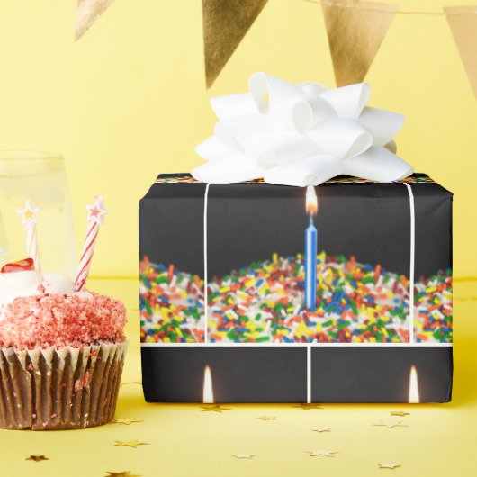 Papier Cadeau Anniversaire Bougie et Confetti sur gâteau (Fête d'anniversaire)