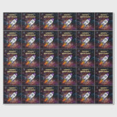 Papier Cadeau Anniversaire de fusée violette nom et âge personna (Plat)