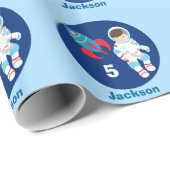 Papier Cadeau Anniversaire de l'astronaute spatial sur mesure (Coin rond)