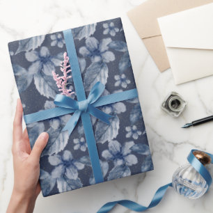 Papier Cadeau Aquarelle Fleurs bleues sur un Arrière - plan bleu