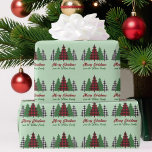 Papier Cadeau Arbres de Noël Rustiques Rouges Vert Plaid Customi<br><div class="desc">Ce papier d'emballage rustique personnalisé présente des plaids rouges et des arbres de Noël verts au-dessus de votre message Joyeux Noël et Bonne Année. Un look personnalisé et traditionnel qui est actuellement de nouveau dans le style, cette enveloppe cadeau festif est parfait pour une famille qui aime un design classique...</div>