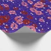 Papier Cadeau Baisers rouges et roses en violet (Coin)