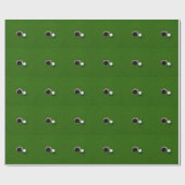 Papier Cadeau Balle de golf à côté du trou sur un parcours de go (Plat)