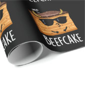 Papier Cadeau Beefcake Funny Cake Pun Dark BG (Coin rond)