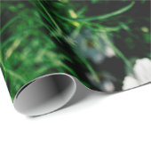 Papier Cadeau Belle fleurs de cosmos blanc fleurissant dans la g (Coin rond)