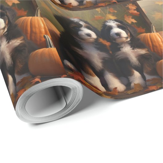 Papier Cadeau Bernedoodle Chiot Automne Citrouille de plaisir (Coin rond)