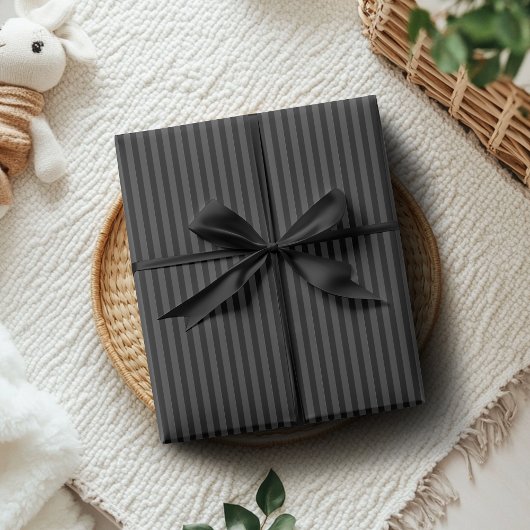 Papier Cadeau Black & Smoky Black Narrow Vertical Stripes