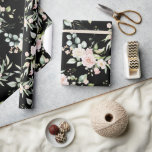 Papier Cadeau Blush Rose Élégant Eucalyptus Noir<br><div class="desc">De magnifiques fleurs roses et blush avec des accents de verdure ainsi que de joli eucalyptus sur un fond noir élégant.  Si joli pour une douche de mariée ou un mariage ou toute occasion.  Juste magnifique et si élégant.</div>