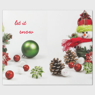 Papier Cadeau Bonhomme de neige avec les babioles et le papier