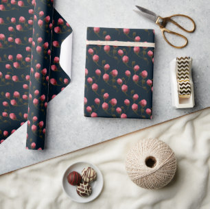 Papier Cadeau Bourgeons de rose rose sur fond bleu foncé