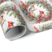 Papier Cadeau Cardinaux de Noël, Berries, Pinecones Wreath (Coin rond)