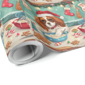 Papier Cadeau Cavalier King Charles Spaniel Cuisinant pour Noël (Coin rond)
