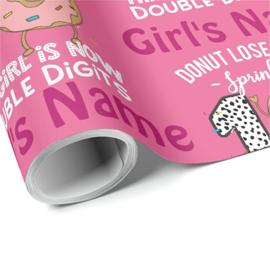 Papier Cadeau Cette fille est maintenant double chiffres 10e ann (Coin rond)