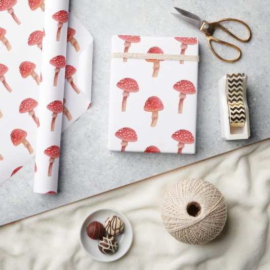 Papier Cadeau Champignons rouges poilus. La forêt s'agite. Amani (Artisanat)