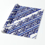 Papier Cadeau Chandeliers-juifs-et-étoiles-1-diagonales-rayures<br><div class="desc">Les chandeliers juifs-et-Star-1-Diagonal-Stripes De ma nouvelle collection juive qui arrive en magasin maintenant... Chandeliers-et-Star-1. Un grand trois couches (numérique) Star of David martelé avec deux chandeliers décoratifs et des porte-bougies. Les bougies apparaissent allumées. L'étoile et les porte-clés sont bleu et argent. Ce design est disponible en motif assortis et couleurs....</div>