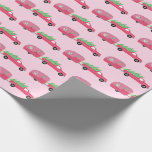 Papier Cadeau Charming Christmas Camper Vintage Trailer RV Xmas<br><div class="desc">J'espère que vous aimez ce design de vacances. Ajoutez votre propre texte. Consultez ma boutique pour trouver d'autres articles correspondants comme des autocollants, des tasses, des cartes, des chemises, du papier de mouchoir et d'autres motifs de vacances. Juste une remarque : vérifiez que le motif d'impression fonctionne pour vous. Zazzle...</div>