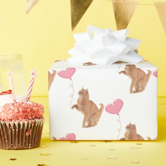Papier Cadeau Chat De Gingembre Avec Ballotte Rose (Fête d'anniversaire)