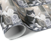 Papier Cadeau Chat Tuxedo Jouant avec une Boîte de Mouchoirs (Coin rond)