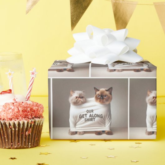 Papier Cadeau Chats frères portant une chemise (Fête d'anniversaire)