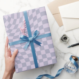 Papier Cadeau Chèques déformés de lavande d'hiver À damiers