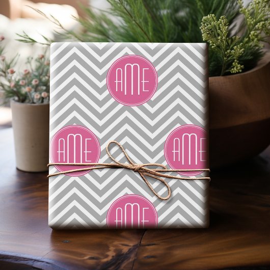 Papier Cadeau Chevrons gris et rose avec Monogramme personnalisé