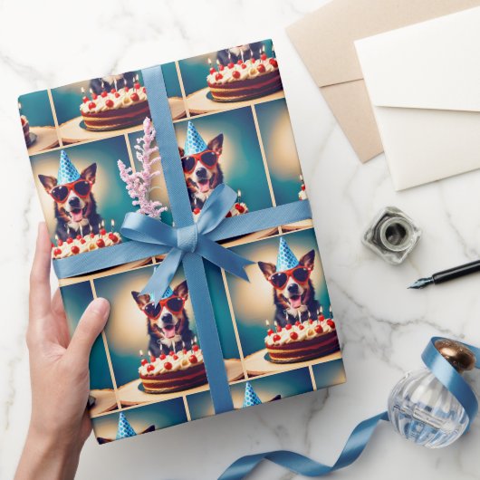 Papier Cadeau Chien d'anniversaire avec gâteau (Cadeaux)