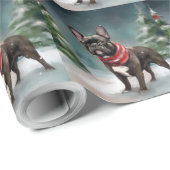 Papier Cadeau Chien de taureau français à Noël de neige (Coin rond)