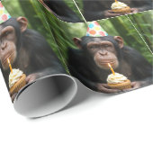 Papier Cadeau Chimpanzé tenant un gâteau d'anniversaire (Coin rond)