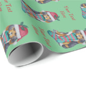 Papier Cadeau chiot noir et brun mignon vêtu pour noël (Coin rond)