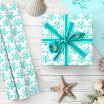 Papier Cadeau Christmas Aqua Blue White Beach Coral Motif<br><div class="desc">Ce papier d'emballage de la plage de Noël bleu et blanc d'aqua présente un mignon motif côtier de morceaux de corail de parties scintillant. *Si vous souhaitez que ce design soit disponible sur d'autres produits ou si vous avez besoin d'aide,  veuillez me contacter par l'intermédiaire de Zazzle Conversation.</div>
