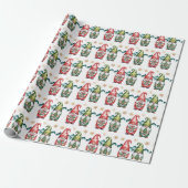 Papier Cadeau Christmas Red and Green Gnomes with Gold Snowflake (Déroulé)