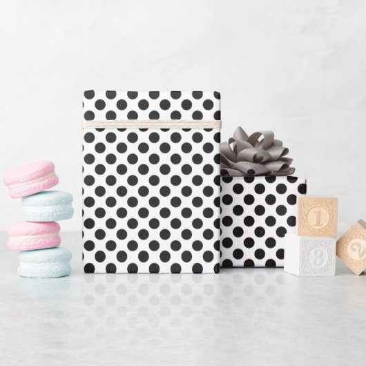 Papier Cadeau Classique pois noir et blanc (Baby Shower)