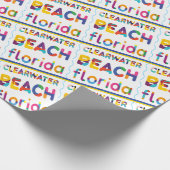 Papier Cadeau Clearwater Beach, Floride. Motif de texte coloré (Coin)